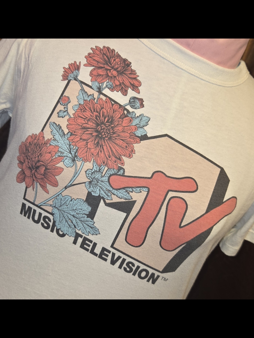 ​🌸 MTV Floral Logo Graphic Tee - Size Small